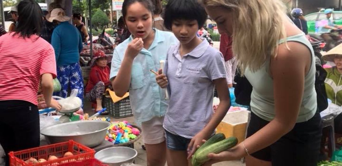 Danang Summer Camp 2018 – Thực hành “Kỹ năng quản lý tài chính”