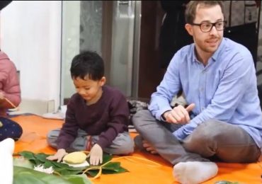 HỌC LÀM BÁNH CHƯNG CÙNG THẦY MARC