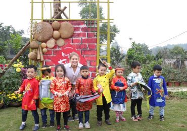 Trải Nghiệm – Gói bánh, gói yêu thương tại trang trại Hoa Hồng Uni@Rose Far